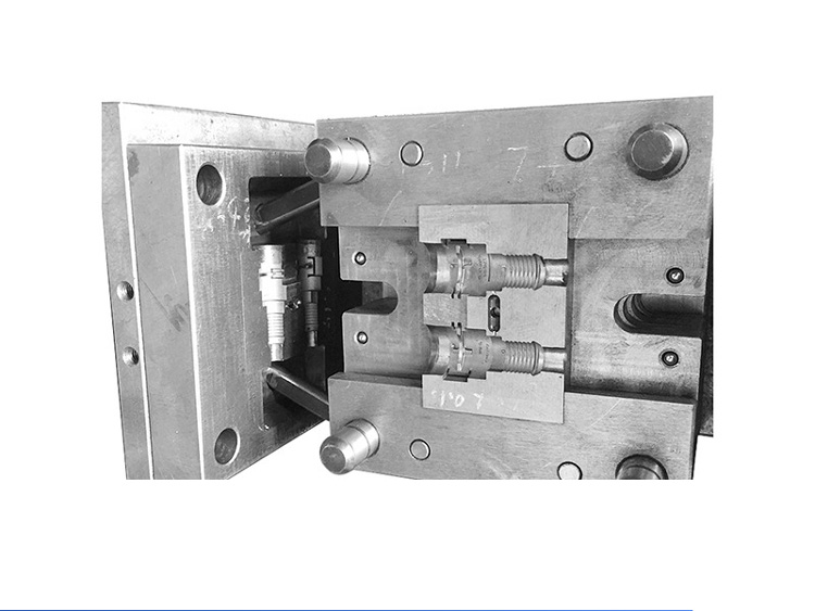 軟管直接頭模具及產(chǎn)品