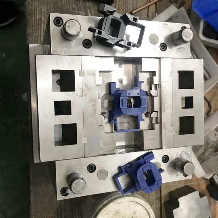 電子底托模具及產(chǎn)品