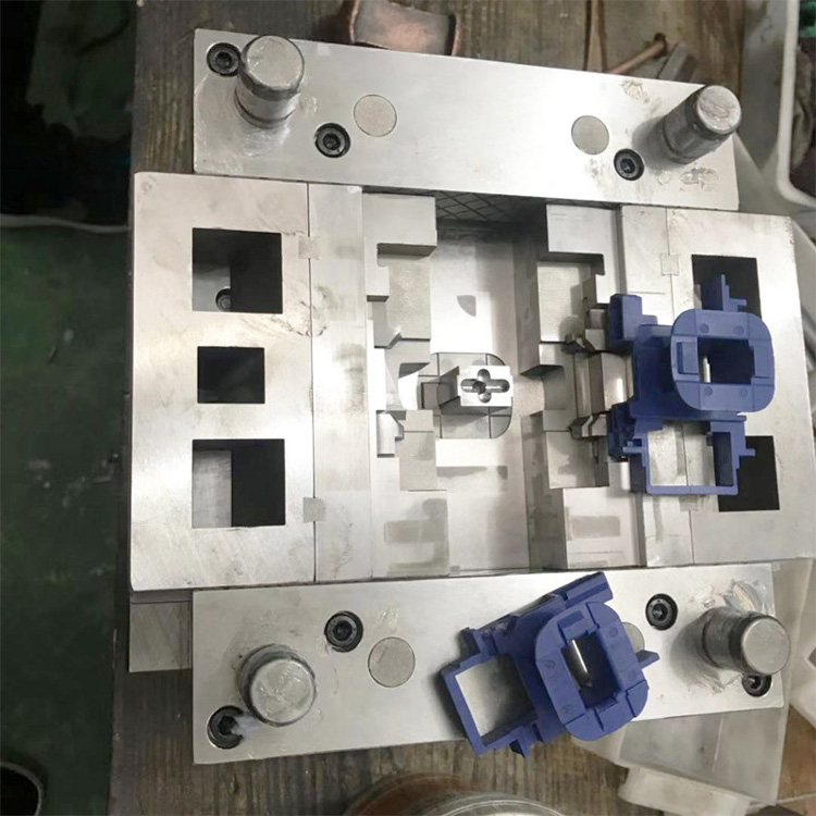 電子底托模具及產(chǎn)品